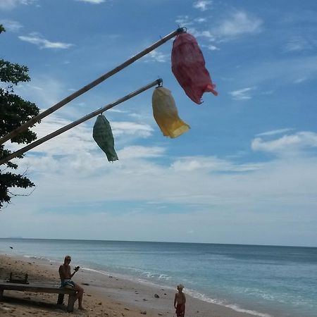 Monkey House Hotel Koh Lanta Exterior photo