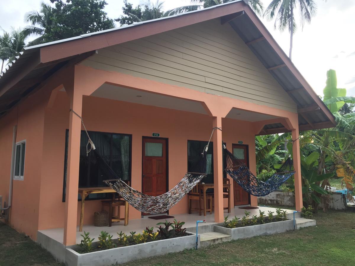 Monkey House Hotel Koh Lanta Exterior photo